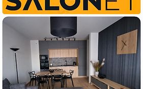 Apartament Salonet Airport & Mtp